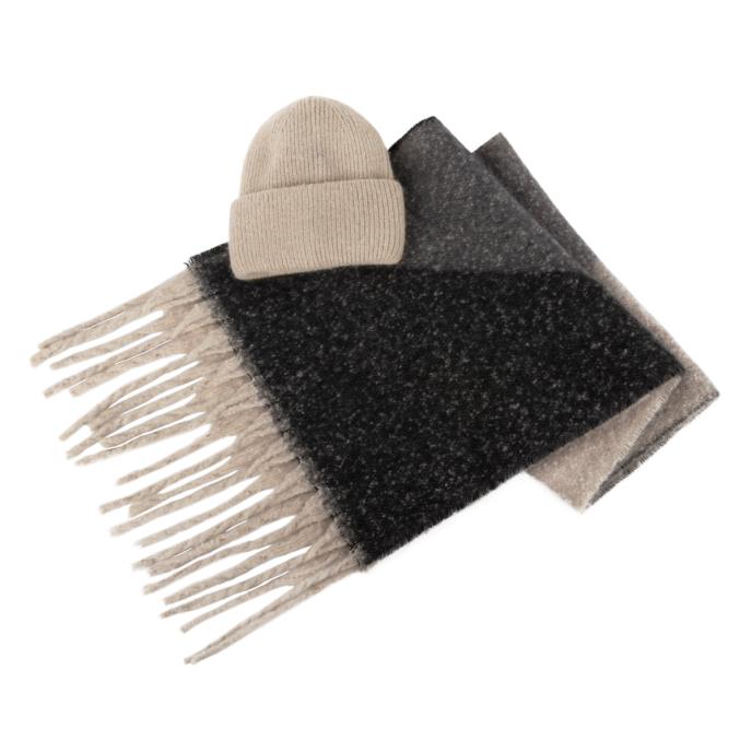 totes toasties® Ladies Chunky Woven Blanket Scarf & Hat Gift Set Oat Extra Image 2